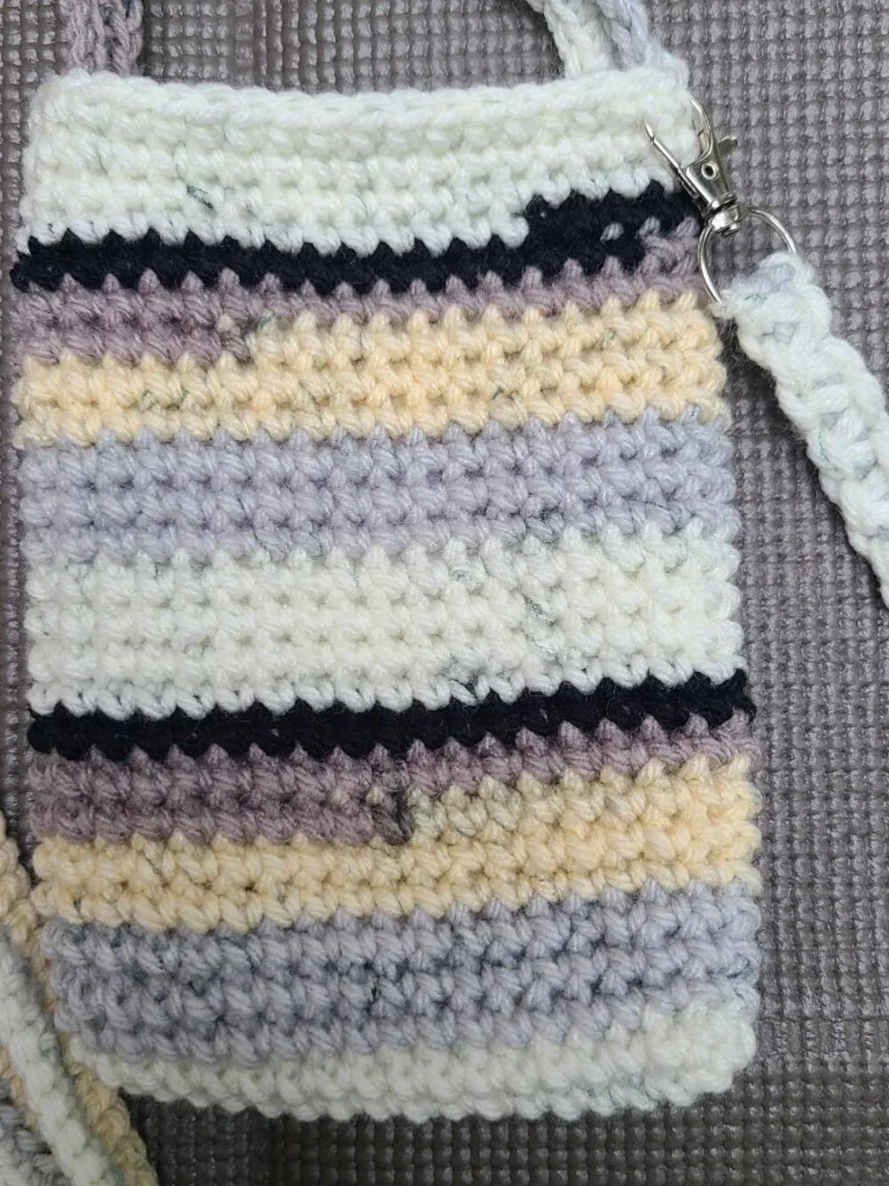 Handmade Hand Crochet Cell Phone Case Holder Crossbody Bag with Charm New